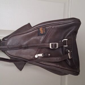 Canyon Outback Black Leather Shoulder Bag Convertible Backpack